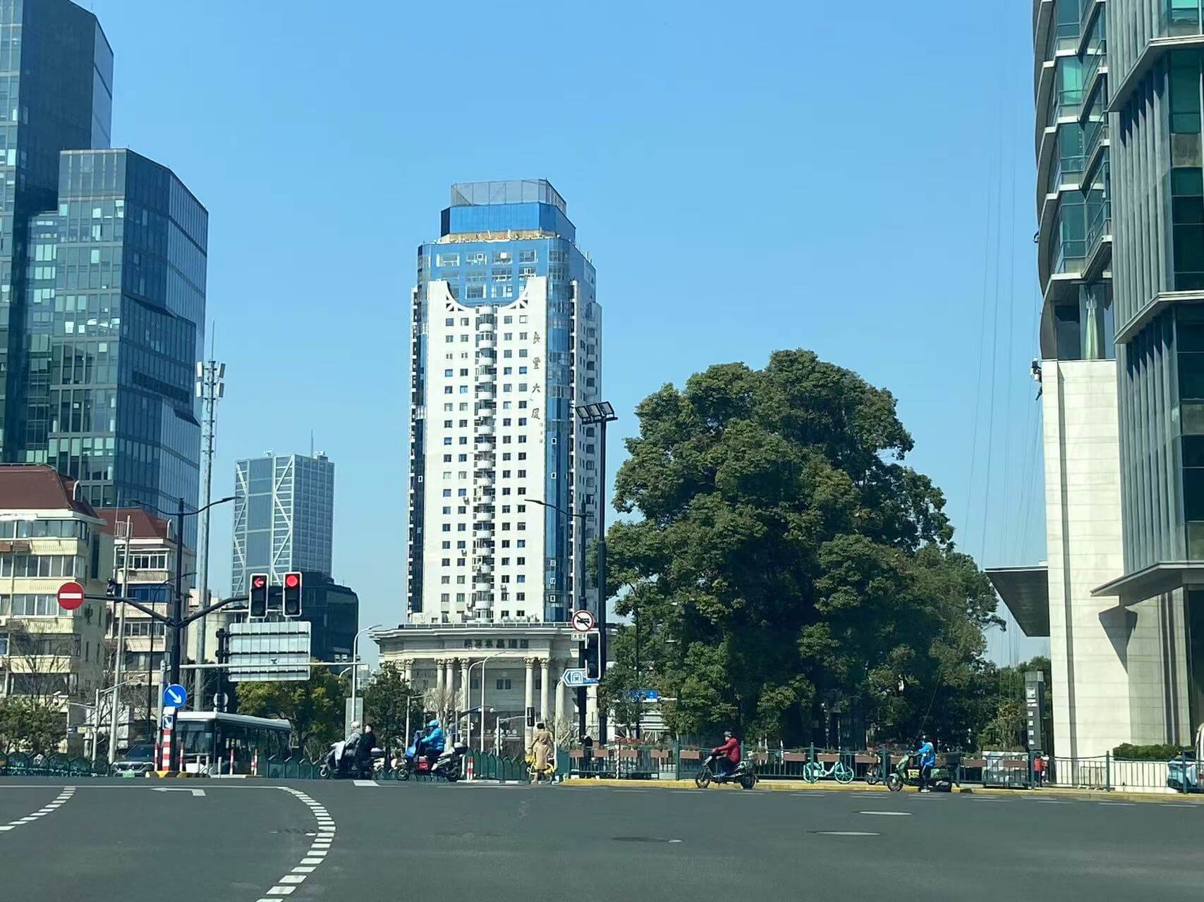 陆家嘴写字楼出租浦东高性价比良丰大厦办公室上海插图4 陆家嘴写字楼出租浦东高性价比良丰大厦办公室上海插图4